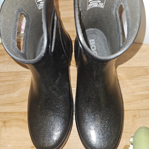Bogs Women's Ankle Glitter Rain Boots, Black Waterproof Slip-On, Size - Picture 5 of 8